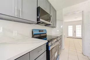 7543 Wilmerdean St, Houston, TX 77061 - Photo 13