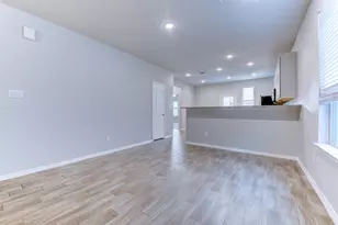 24803 Russet Bluff Trl, Houston, TX 77336 - Photo 5