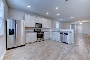 24803 Russet Bluff Trl, Houston, TX 77336 - Photo 9