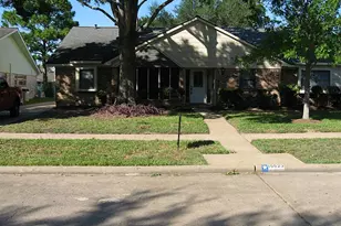 15523 SW Bowsprit Ln, Houston, TX 77062 - Photo 1