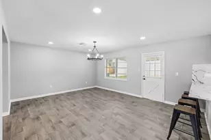 202 Massey Tompkins Rd, Baytown, TX 77521 - Photo 15