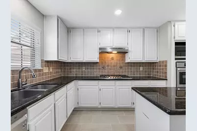 1227 Lake Estates Court, Sugar Land, TX 77498 - Photo 11