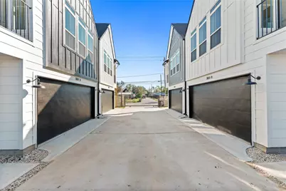 3107 Jensen Dr #B, Houston, TX 77026 - Photo 1