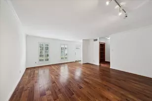 5819 Valley Forge Dr, Houston, TX 77057 - Photo 3