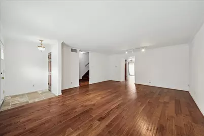 5819 Valley Forge Drive #91, Houston, TX 77057 - Photo 3