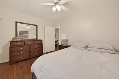 2021 Southgate Boulevard #4, Houston, TX 77030 - Photo 13