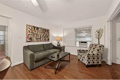 2021 Southgate Boulevard #4, Houston, TX 77030 - Photo 5