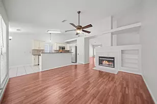 26 Maize Meadow Pl, The Woodlands, TX 77381 - Photo 9