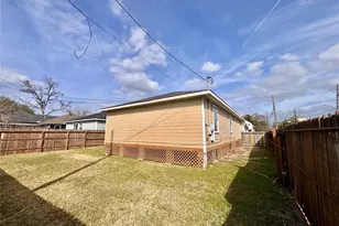 301 Enid St, Houston, TX 77009 - Photo 35