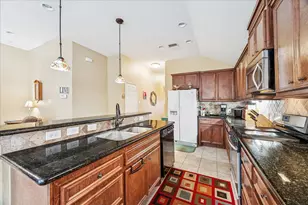 115 Harbour Town Cir, Conroe, TX 77356 - Photo 3