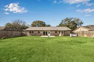 1807 Parkcrest St, Alvin, TX 77511 - Photo 15