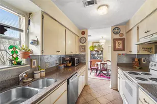 3302 Hunterwood Dr, Missouri City, TX 77459 - Photo 9