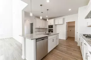 13821 Sabine Lk Dr, Texas City, TX 77568 - Photo 7