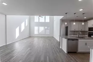 13821 Sabine Lk Dr, Texas City, TX 77568 - Photo 3