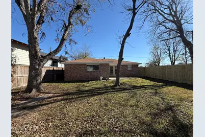 7905 Farnsworth Street, Houston, TX 77022 - Photo 23