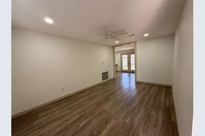 7905 Farnsworth Street, Houston, TX 77022 - Photo 5
