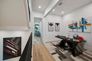 511 W Polk St, Houston, TX 77019 - Photo 17