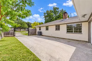 7406 Riptide Dr, Houston, TX 77072 - Photo 7