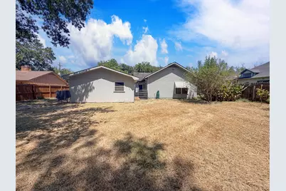 628 Manley, Navasota, TX 77868 - Photo 11
