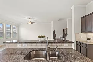 5205 Rainy Garden Ct, Rosharon, TX 77583 - Photo 7