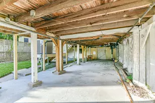 1421 Winnie St, Galveston, TX 77550 - Photo 29