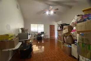 8811 Leader St, Houston, TX 77036 - Photo 3
