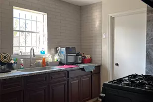 8811 Leader St, Houston, TX 77036 - Photo 7