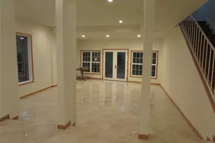 201 Vanderpool Ln, Houston, TX 77024 - Photo 15