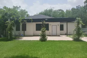 7828 Pardee St, Houston, TX 77028 - Photo 1