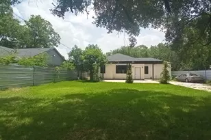 7828 Pardee St, Houston, TX 77028 - Photo 17