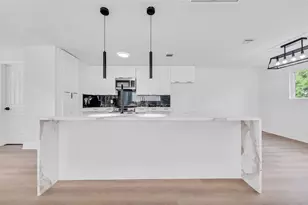 3510 Bellaire Blvd, Houston, TX 77025 - Photo 17
