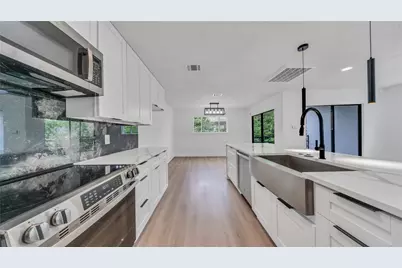 3510 Bellaire Boulevard, Houston, TX 77025 - Photo 21