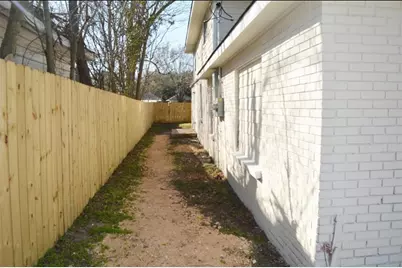 3007 Grovey Street, Houston, TX 77026 - Photo 11