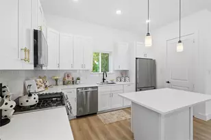 316 Walthall Dr, Houston, TX 77022 - Photo 15