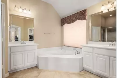 13615 Rainwater Drive, Pearland, TX 77584 - Photo 7