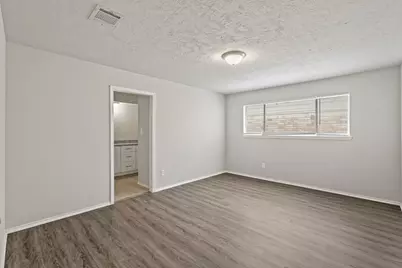 4319 Windrift Drive, Houston, TX 77066 - Photo 7
