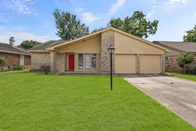 4319 Windrift Drive, Houston, TX 77066 - Photo 1