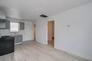 7622 Delavan Dr, Houston, TX 77028 - Photo 25