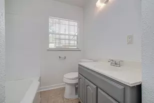 7622 Delavan Dr, Houston, TX 77028 - Photo 13