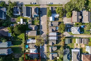 1517 J H Clouser St, Galveston, TX 77550 - Photo 3