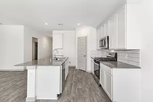 14826 Cold Water Dr, Baytown, TX 77523 - Photo 7