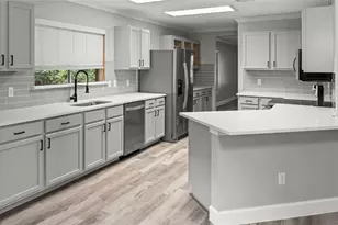 10905 Claywood Dr, Austin, TX 78753 - Photo 1