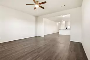 8438 Baywatch Cir, Baytown, TX 77523 - Photo 9