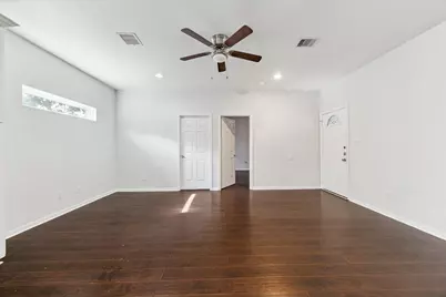 7047 Avenue E #B, Houston, TX 77011 - Photo 5