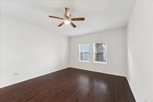 7047 Ave E, Houston, TX 77011 - Photo 9