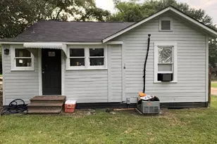 423 3rd St, Jasper, TX 75951 - Photo 17