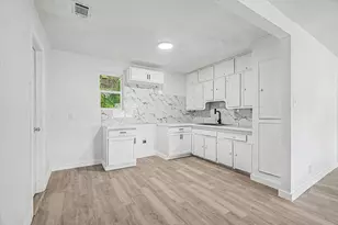13331 Halifax St, Houston, TX 77015 - Photo 9