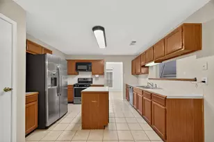 917 Hartman Dr, Baytown, TX 77521 - Photo 15