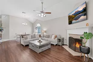 8032 N Tarrytown Crossing Dr, Conroe, TX 77304 - Photo 7