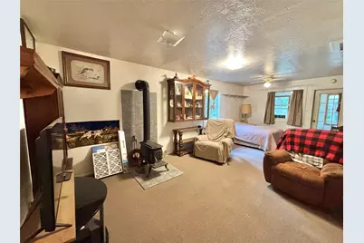713 County Road 4525, Warren, TX 77664 - Photo 9